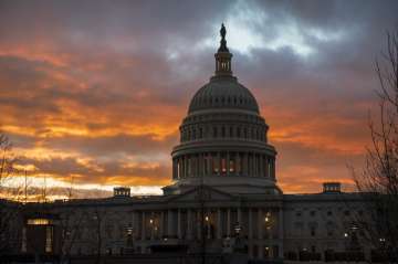 US Congress passes USD 2 trillion stimulus package to sail through coronavirus crisis