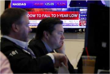 S&P 500 falls: Trading at Wall Street closed for 15 minutes, second time in a week