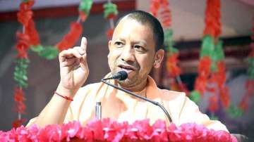 Yogi announces fixed minimum income to daily wage labourers 