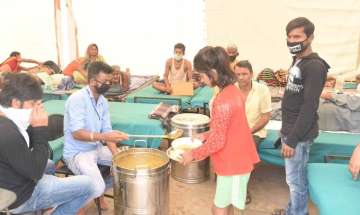 Volunteer at Delhi government's food distribution center tests COVID-19 positive