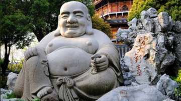 Vastu Tips: Know why it is forbidden to keep statue of Laughing Buddha in kitchen and these places