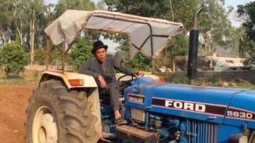Dharmendra shares motivational video of himself ploughing a farm amid COVID-19