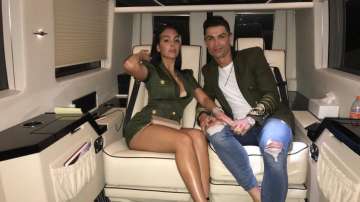 Cristiano Ronaldo gets a haircut from girlfriend Georgina Rodriguez in self-isolation | Watch