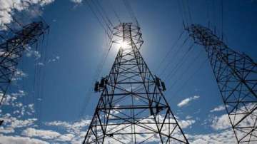 Punjab reduces power tariff for consumers