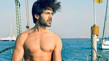 Kartik Aaryan dreamt of getting coronavirus vaccine. Here's what happened next