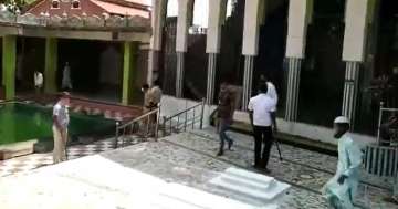 karnataka mosque, karnataka mosque namaz, namaz karnataka mosque, karnataka lockdown, namaz mosque, 