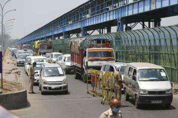 Heavy traffic as Delhi-Ghaziabad border sealed