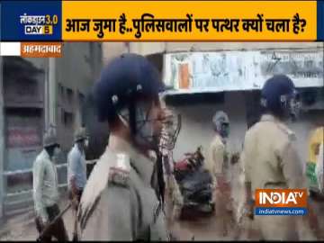 Stone-pelting at police personnel in Ahmedabad's Shahpur