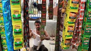 Karnataka govt bans spitting tobacco products at public places