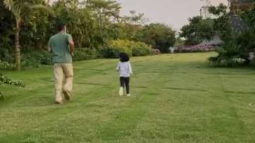 MS Dhoni with daughter Ziva