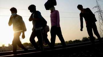 Telangana: 21-year-old migrant worker dies of sunstroke after walking 300 km 