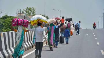 Migrant worker walks, hitch-hikes over 1500 kms from Mumbai to UP, dies after reaching hometown