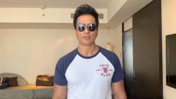 Sonu Sood now organizes buses for migrant workers in UP, Bihar & Jharkhand