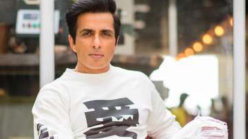 Little girl asks Sonu Sood if he can send her 'mumma to Nani house.' Actor reacts