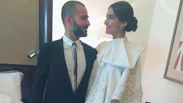 Sonam Kapoor appreciates 'best husband in the world' Anand Ahuja