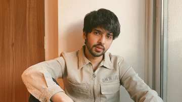 Singer Armaan Malik warns of fraud Facebook page carrying his name