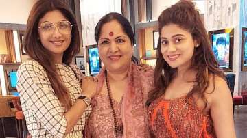 Shilpa Shetty and other Bollywood celebs share cute Tik Tok videos with their moms