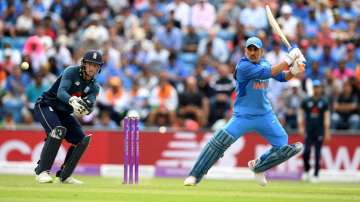 It's such a great lesson to just watch MS Dhoni: Jos Buttler