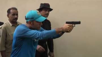 Bulls Eye: Rajyavardhan Singh Rathore's son amazed with MS Dhoni's shooting skills, recalls old inci