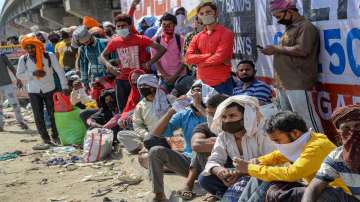 SC takes cognizance of migrant workers' plight, says there has been lapse on part of Centre & state 