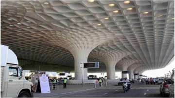 Mumbai airport operates 50 flights, caters to about 5 thousand passengers