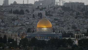 Palestine slams Israel for deporting worshippers from Al-Aqsa