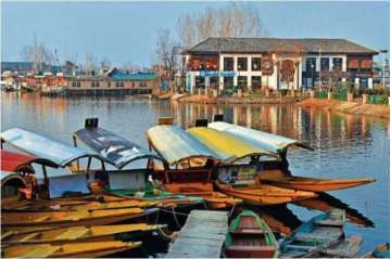 Kashmiri traders, industries seek economic package to revive businesses