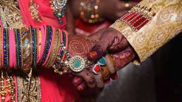 Firozabad: Newly-wed woman, 8 others test COVID-19 positive after groom dies