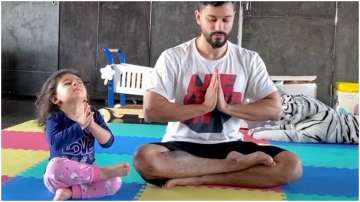 Video of Kunal Kemmu doing yoga with daughter Inaaya is too cute to be missed, watch