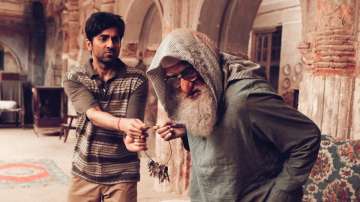 Fans give thumbs up to Amitabh Bachchan-Ayushmann Khurrana's film Gulabo Sitabo