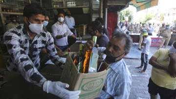 Delhi govt likely to remove 70% corona tax from alcohol 