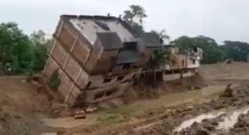 Dramatic visuals show four-storey building crashing in West Bengal's Midnapore