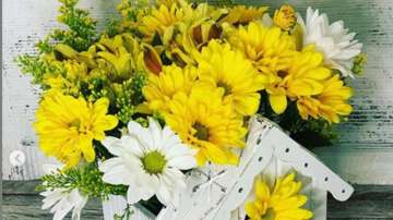 Vastu Shastra: Know why keeping fresh fragrant flowers in house is considered lucky