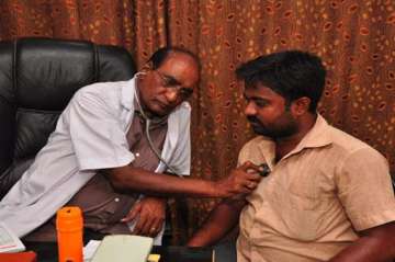Chennai's beloved '10 rupee doctor' who treated thousands of poor dies after winning COVID-19 battle