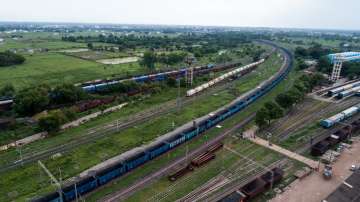 The record 2.8 km long freight train was successfully operated by the Railways.