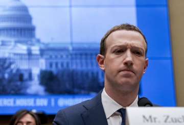 Staff protest to remove Facebook CEO's name from US hospital