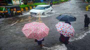 Heavy downpour likely to continue in Mumbai today, IMD issues warning