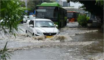 Closely monitoring waterlogging situation in Delhi: Sisodia