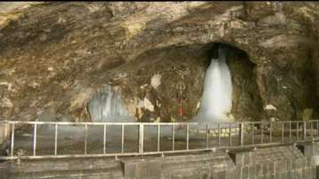 Amarnath Yatra 2020: First visuals of yearly aarti at Amarnath cave