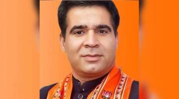 J-K BJP chief Ravinder Raina tests COVID-19 positive