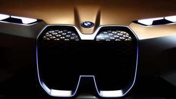 BMW reports loss of 212 million in Q2, sees rebound in China 