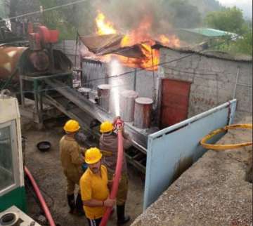 fire mixing plant kullu, kullu himachal pradesh fire, fire mixing plant kullu latest news, 