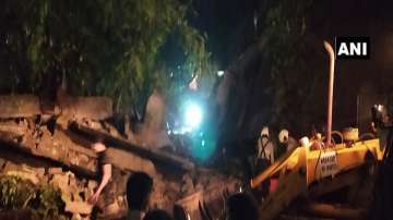 House collapses on Sherley Rajan Road in Mumbai's Bandra