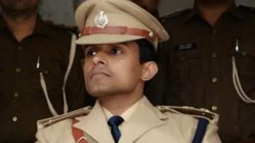 Bihar IPS officer Vinay Tiwari freed from quarantine, must go home by Saturday