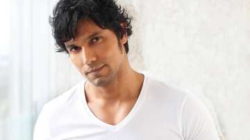 Randeep Hooda recovering after leg surgery, says father