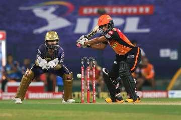 wriddhiman saha dinesh karthik srh ipl 2020