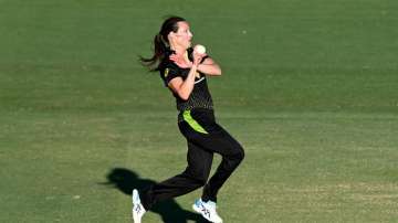 Australia women beat New Zealand women by 17 runs in the first T20I on Saturday.