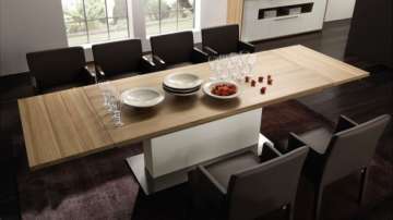 Vastu Tips: It is auspicious to place dining table in South-East direction. Here's why
