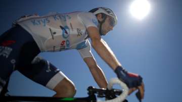 Tour de France: Adam Yates retains yellow jersey after stage 8