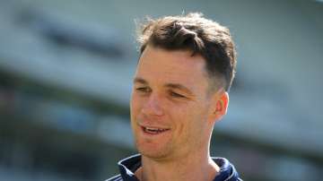 BBL: Hobart Hurricanes sign Peter Handscomb for next two seasons